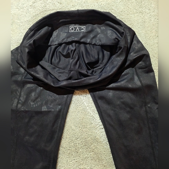 CVG Shadow Skull Print Leggings - Picture 2 of 4